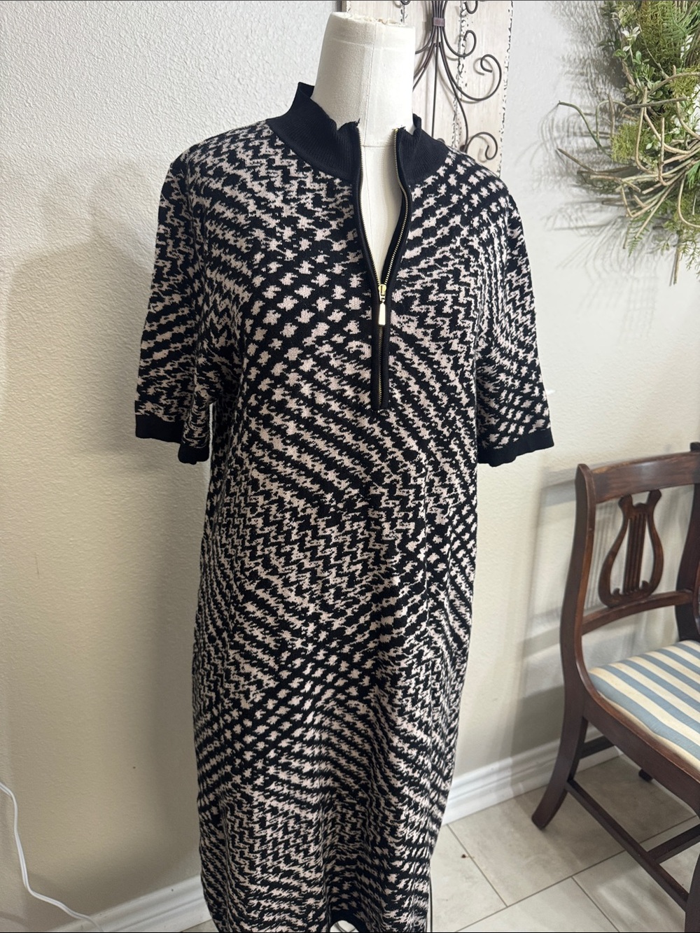 Calvin Klein Black and White Patterned Zip-Neck Midi Dress